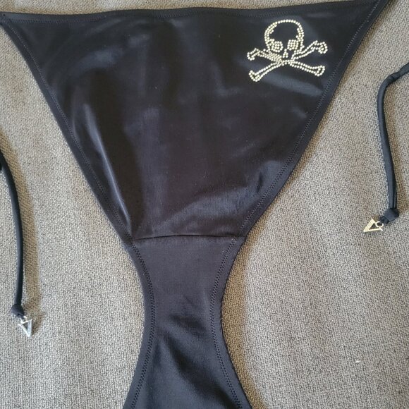 Victoria's Secret Swim Rhinestone Black Skull Bikini Set - Size Small - Picture 4 of 11